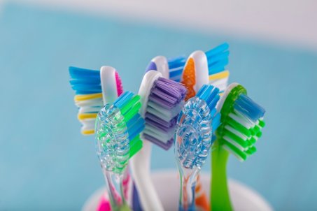 À quelle fréquence faut-il changer sa brosse à dents ?