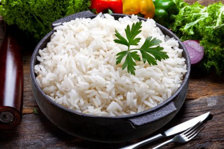 Quelle quantité de riz cru pour obtenir 100g de riz cuit ?