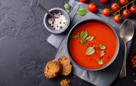 Gaspacho tomate-basilic