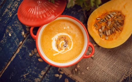 Le potage de butternut aux flocons d'avoine