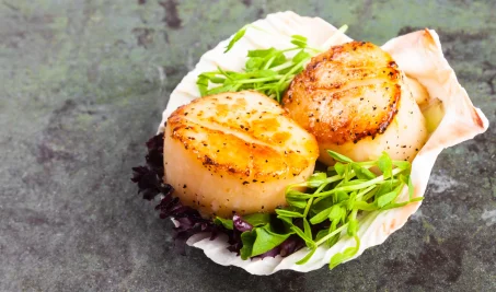 Recette des noix de Saint Jacques poêlées sur purée de chou-fleur à la vanille