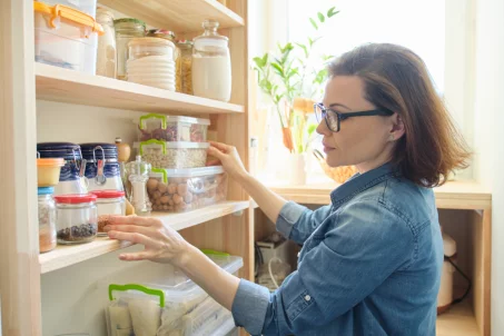 Comment aménager et optimiser un garde-manger ?