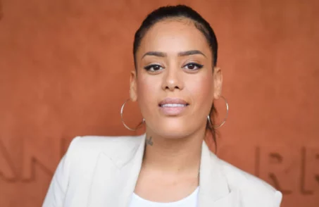 Amel Bent : découvrez son parcours sur sa perte de poids