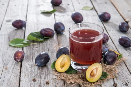 Les bienfaits des prunes et du jus de prunes : un duo nutritif pour la santé