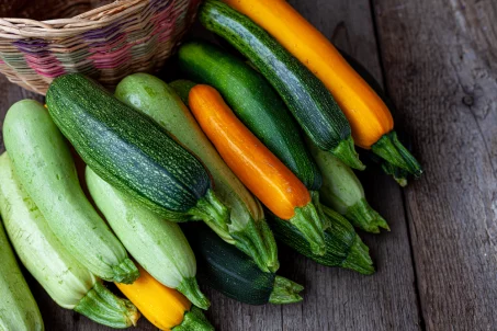 La courgette : bienfaits, recettes et astuces pour ce légume polyvalent