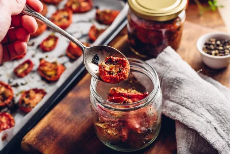 Tout savoir sur les tomates séchées : un concentré de saveurs méditerranéennes