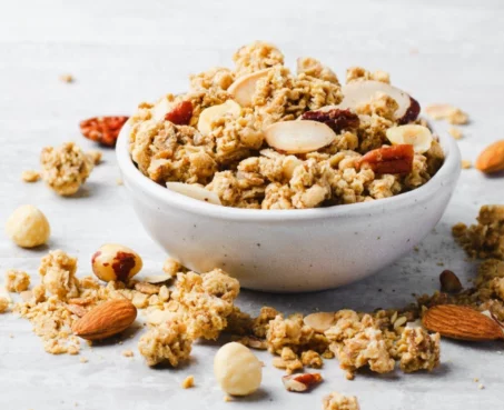 Recette de Granola maison aux noix et au miel ⁣