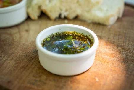 Tout savoir sur la sauce chimichurri : l'accompagnement argentin par excellence