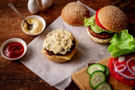 Quelle est la sauce burger la plus calorique ?