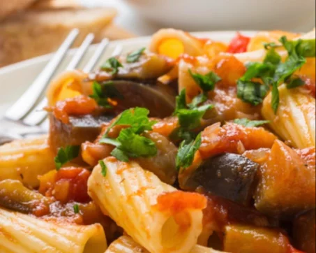 Recette de penne aubergine poivron et grison