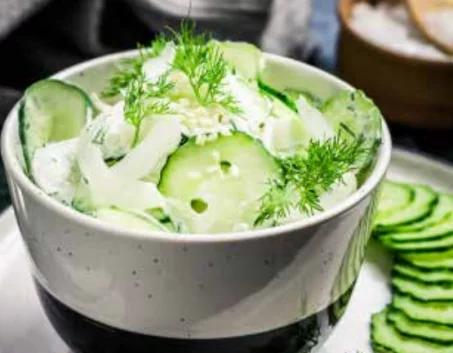 Recette de salade crémeuse au concombre et fenouil