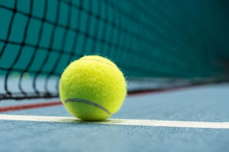 Les bienfaits du tennis : un sport complet pour le corps et l'esprit