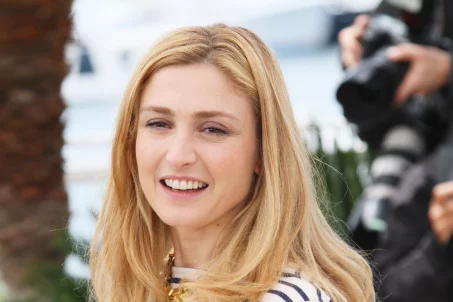 Julie Gayet parle de la ménopause : une transition pas comme les autres