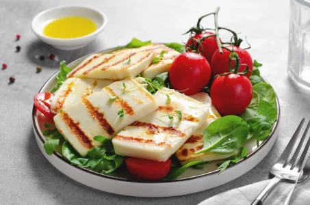 Halloumi : Le fromage chypriote aux mille saveurs