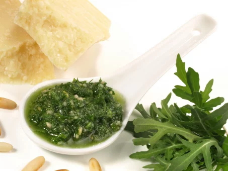 Comment faire un pesto de roquette léger ?