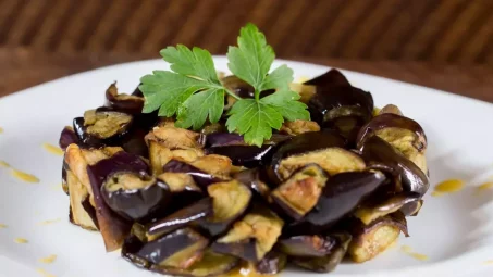 Comment faire dégorger une aubergine ?