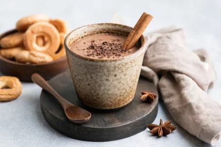 Un chocolat chaud réconfortant et peu calorique, c'est possible !