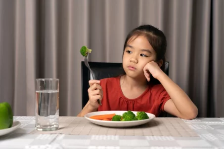 Pourquoi certains enfants sont difficiles avec la nourriture ? La science nous éclaire !