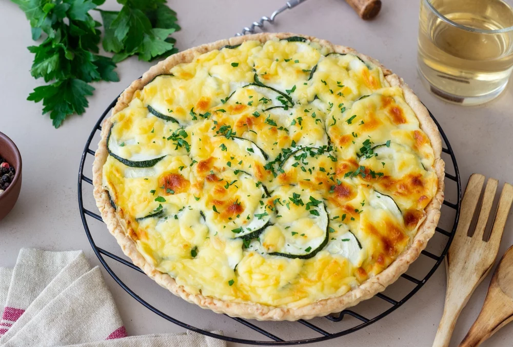 Recette Quiche courgette, mozza, lardons